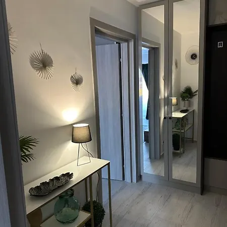 Pure Studio 2 Apartment